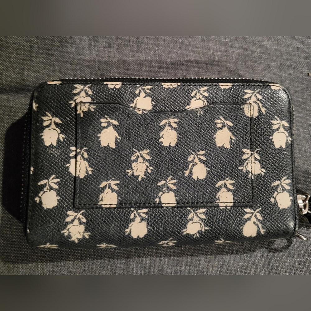 Pebbled leather coach wallet - Picture 3 of 3